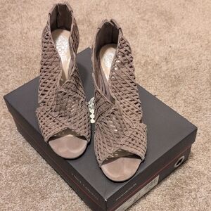 Vince Camuto Taupe Woven Peep-Toe Heels